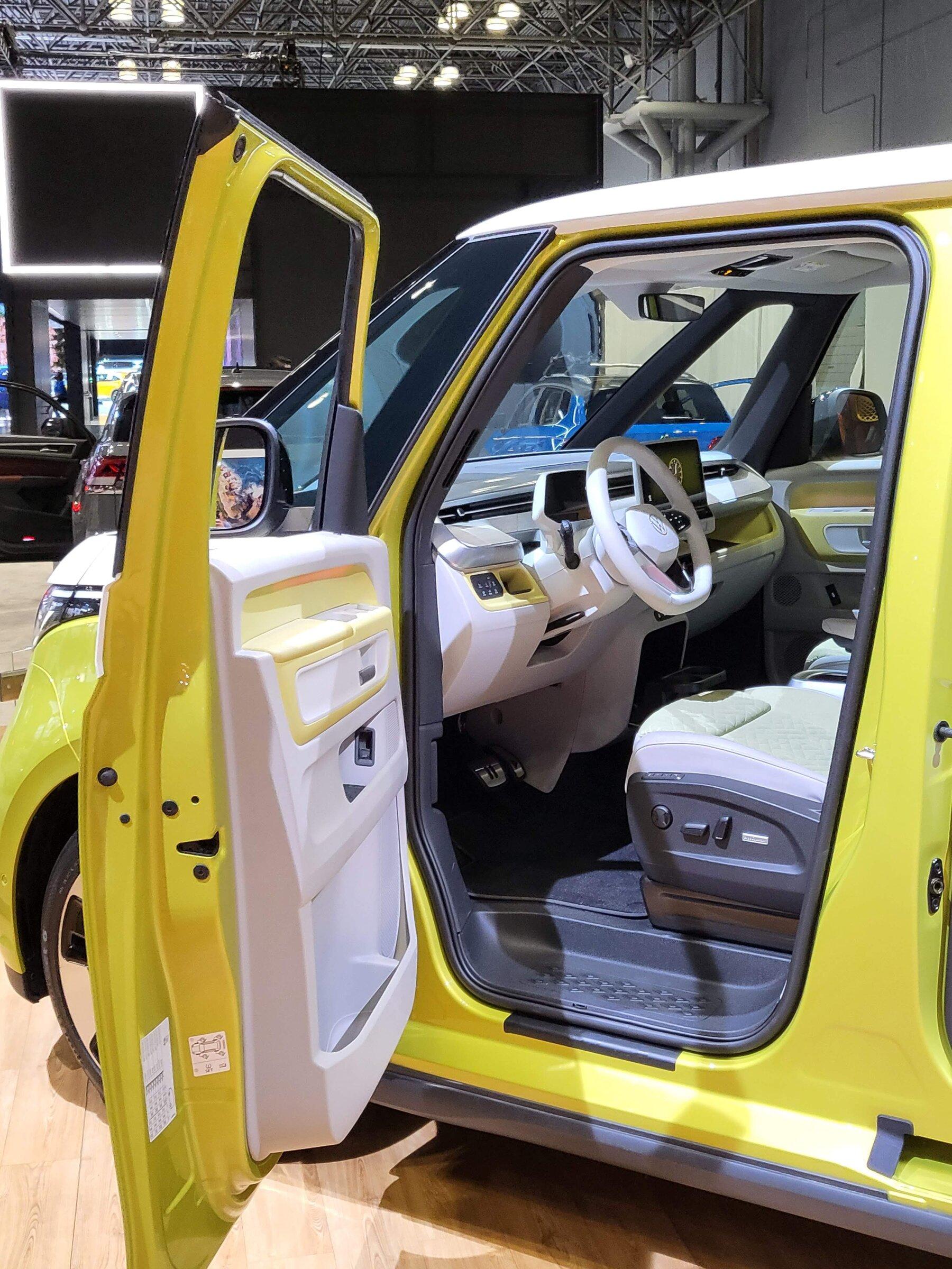 Cybercab Robotaxi Strong Non-Tesla EV presence at the 2022 New York International Auto Show 20220415_200330