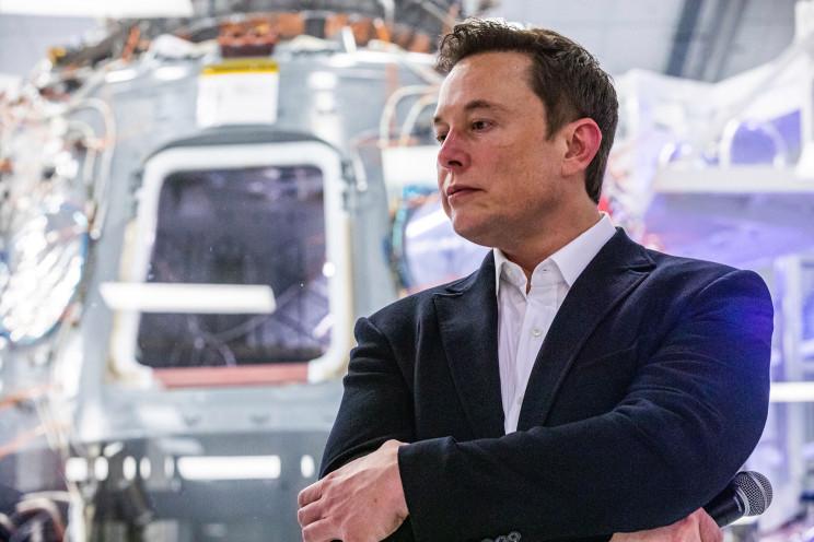 Cybercab Robotaxi Amazon goes for jugular in FCC spat with Elon Musk over SpaceX internet plans amazon-blasts-elon-musk-spacex