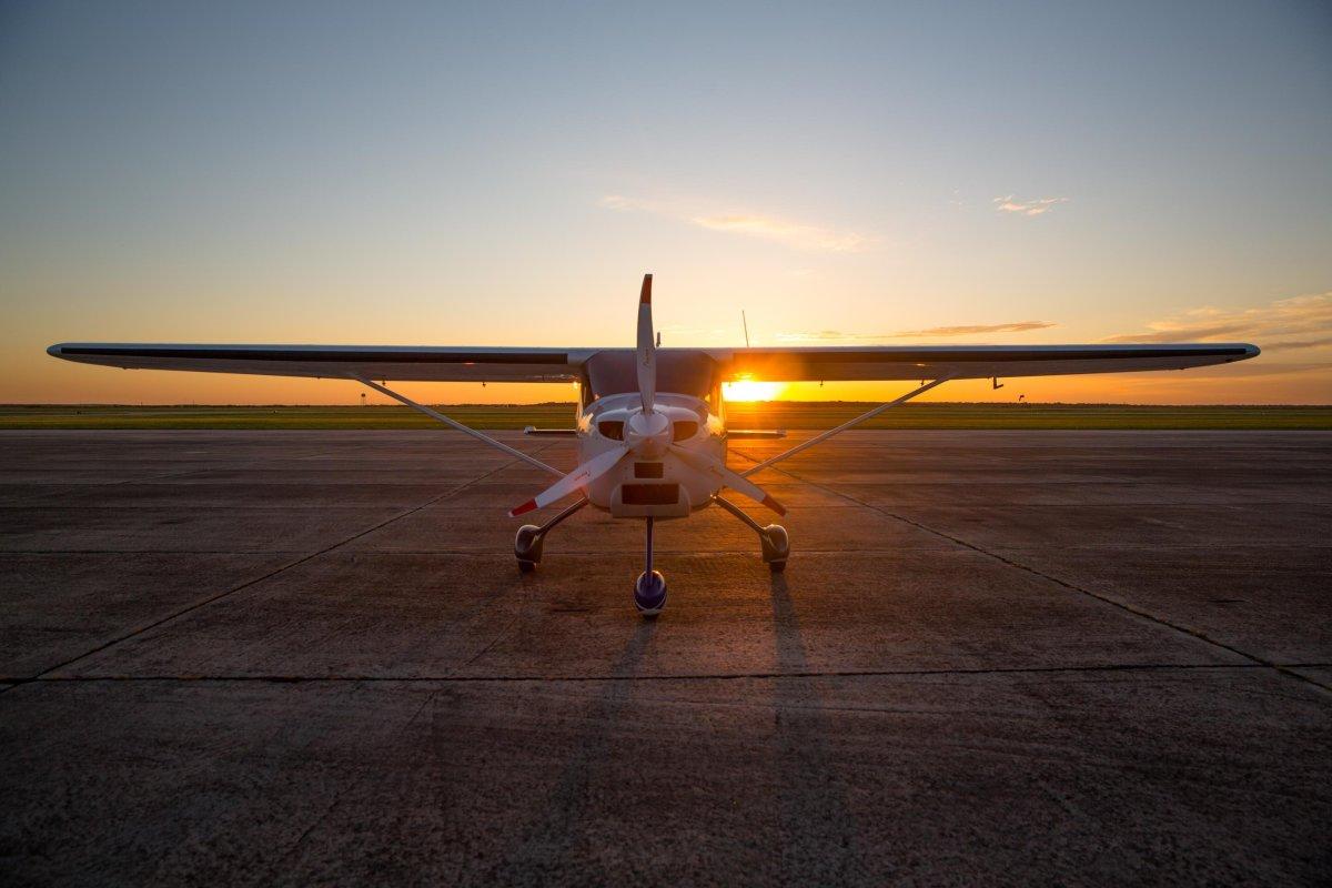 Cybercab Robotaxi Super-dense lithium-sulfur battery gives electric plane a 230-mile range c3%2F3e%2Fd2d765be47ab9b77b4d4986822d6%2Fcolt-1300