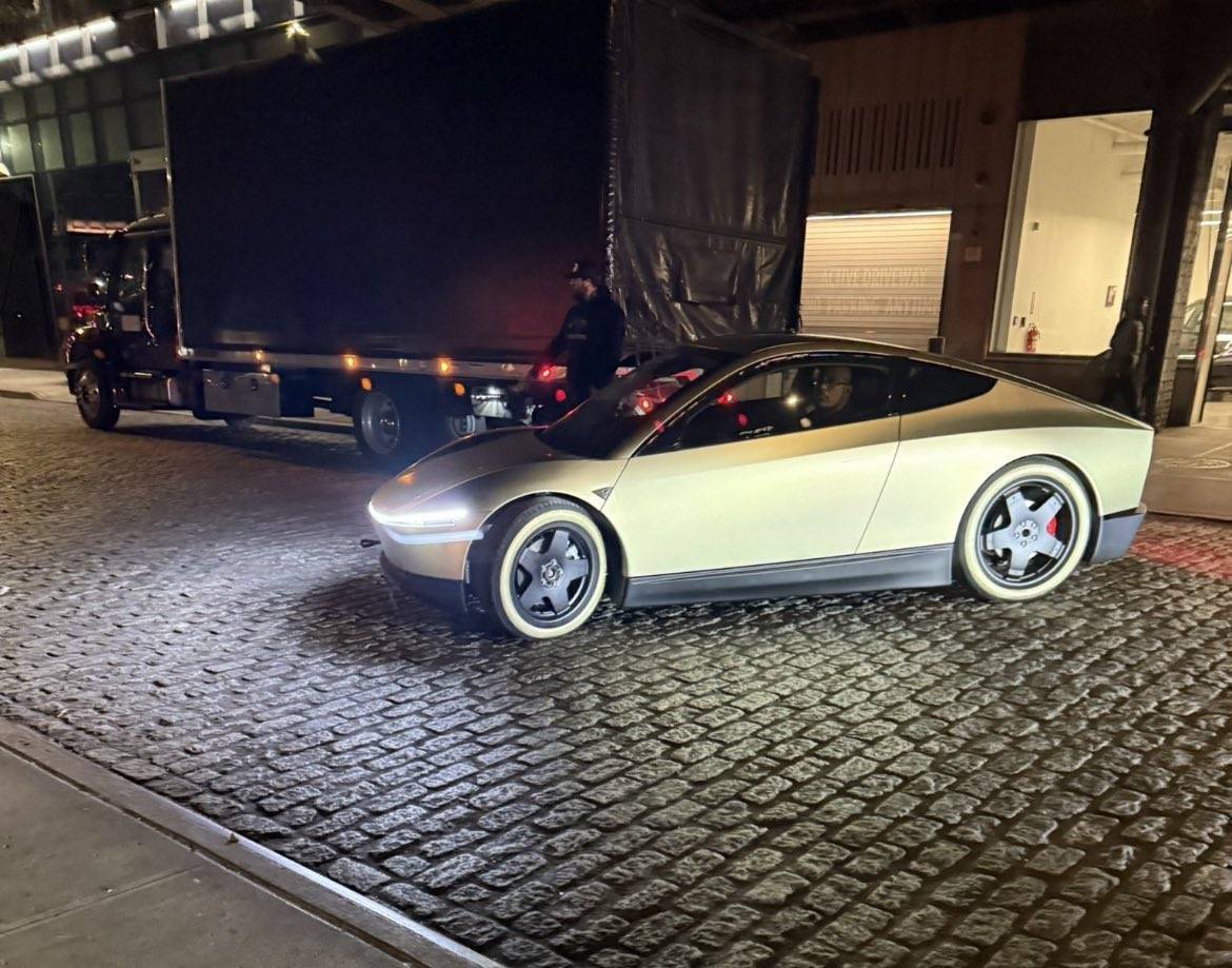 Cybercab Robotaxi Cybercab arrives in NYC! cybercab-no-wheel-covers-removed-jpe