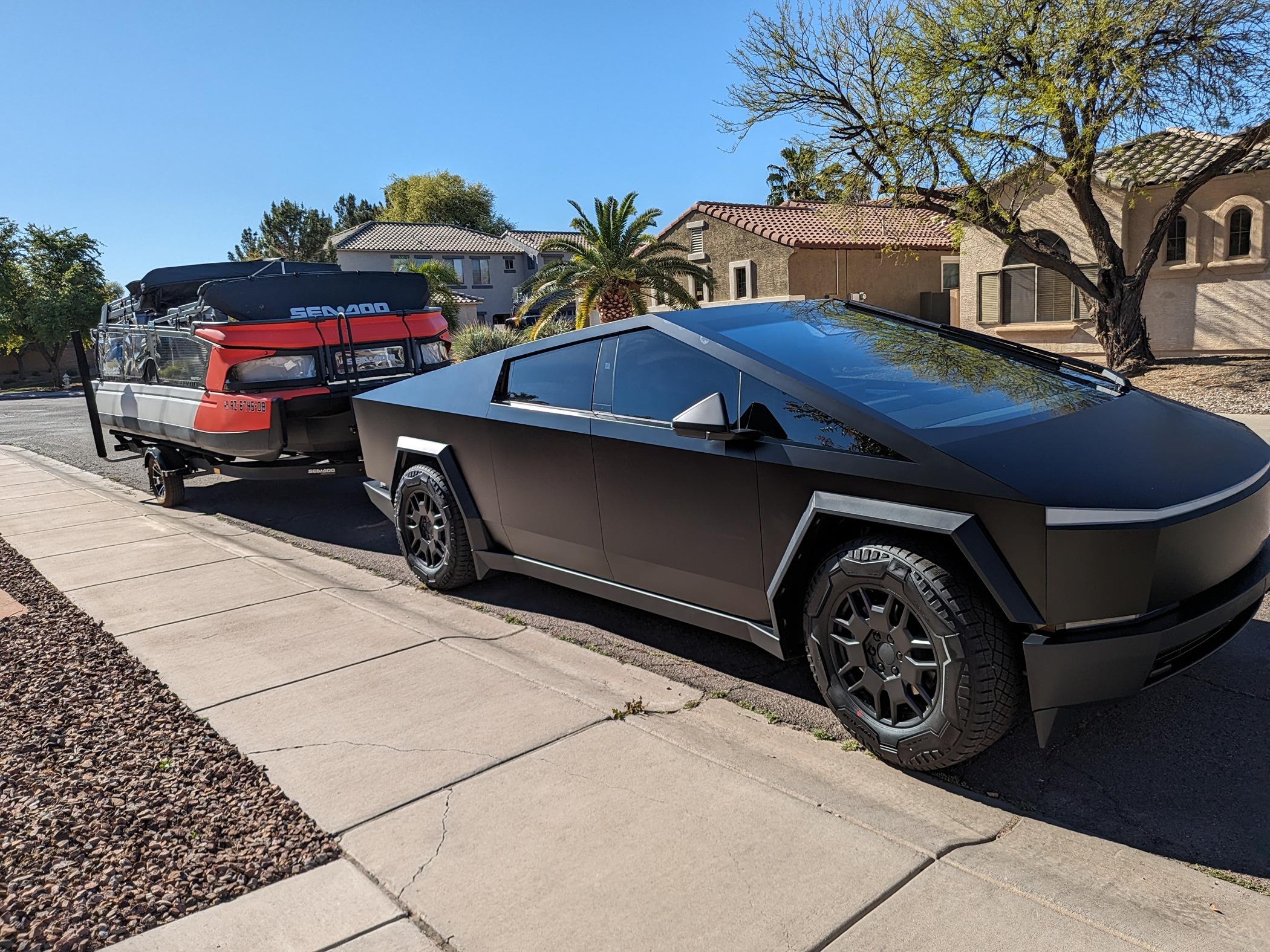 Cybercab Robotaxi Let's see your Cybertruck towing Electric Boats or Any Boats PXL_20240407_230939451