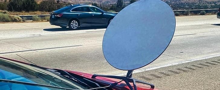 Cybercab Robotaxi Toyota Prius Driver Pulled Over for Starlink Dish on the Hood, Surprised r-for-starlink-dish-on-the-hood-surprised-164568-7